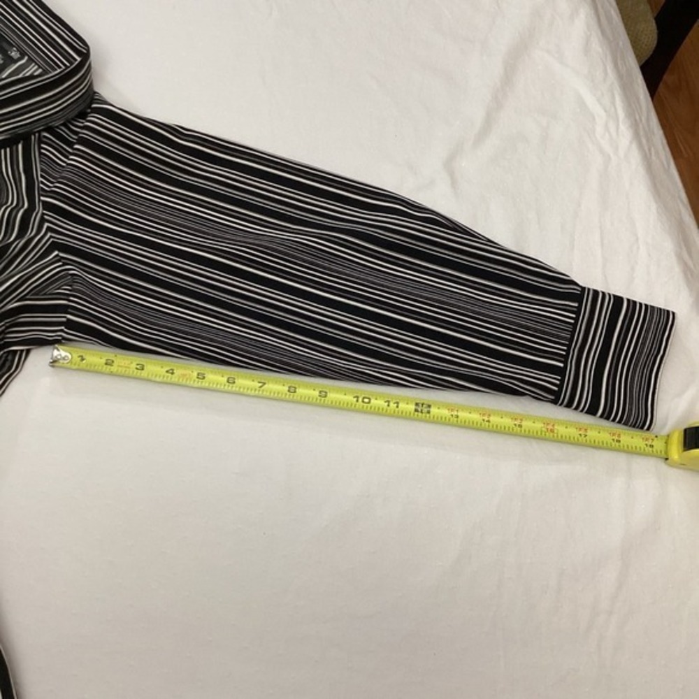 East 5th Black/Gray/White Polyester Stretch Striped Long Sleeves Blouse 1X - Picture 7 of 7
